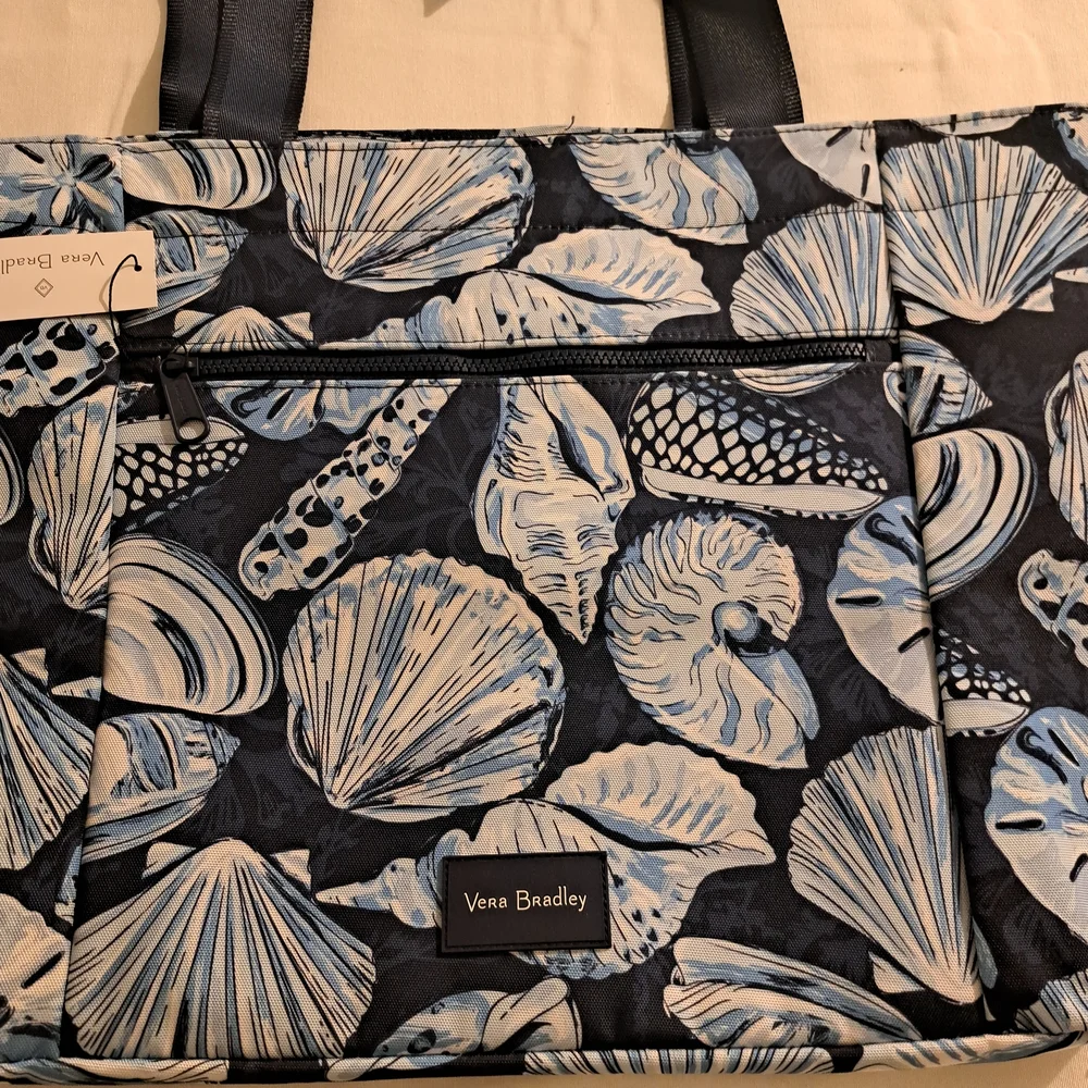 Vera Bradley Morning Shells Pattern Blue Seashell Tote - Picture 14 of 15